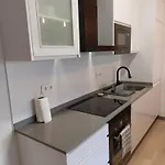 Puerta De San Fernando Apartmán